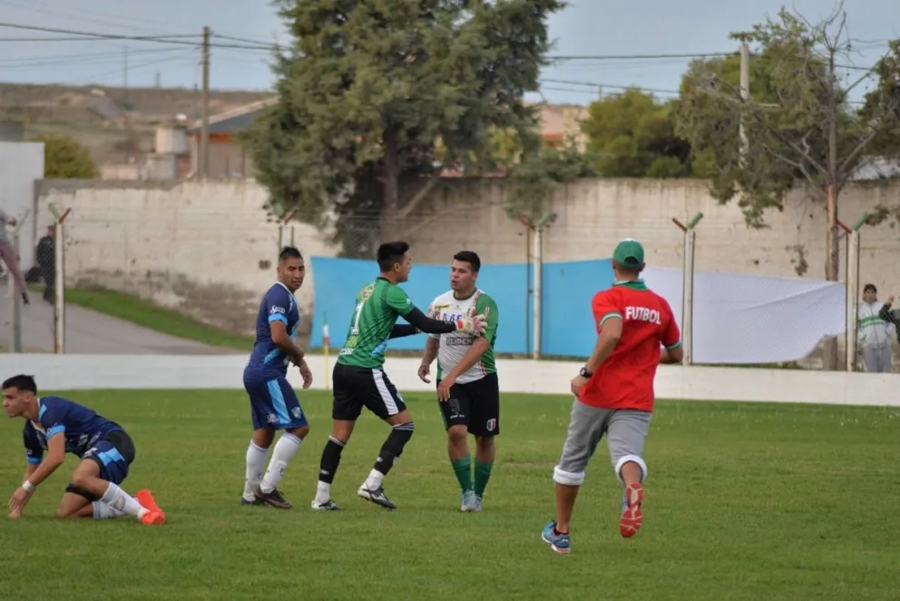 Fotos del clásico manchado por la violencia