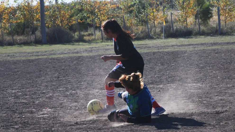 Comenzó el Torneo de Fútbol 8 femenino