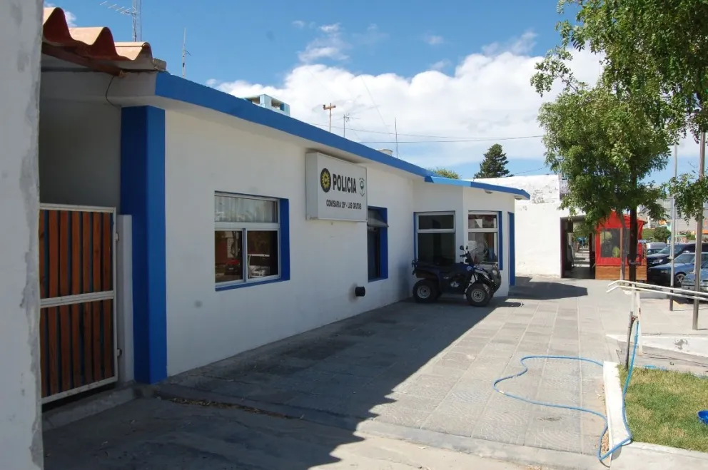 Encapuchados asaltaron y maniataron a una mujer en Las Grutas