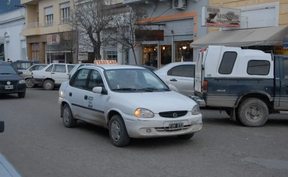 Taxis: Piden un incremento tarifario del 20 por ciento