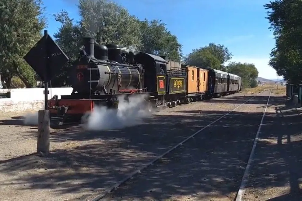 Se forman nuevos conductores de locomotoras a vapor