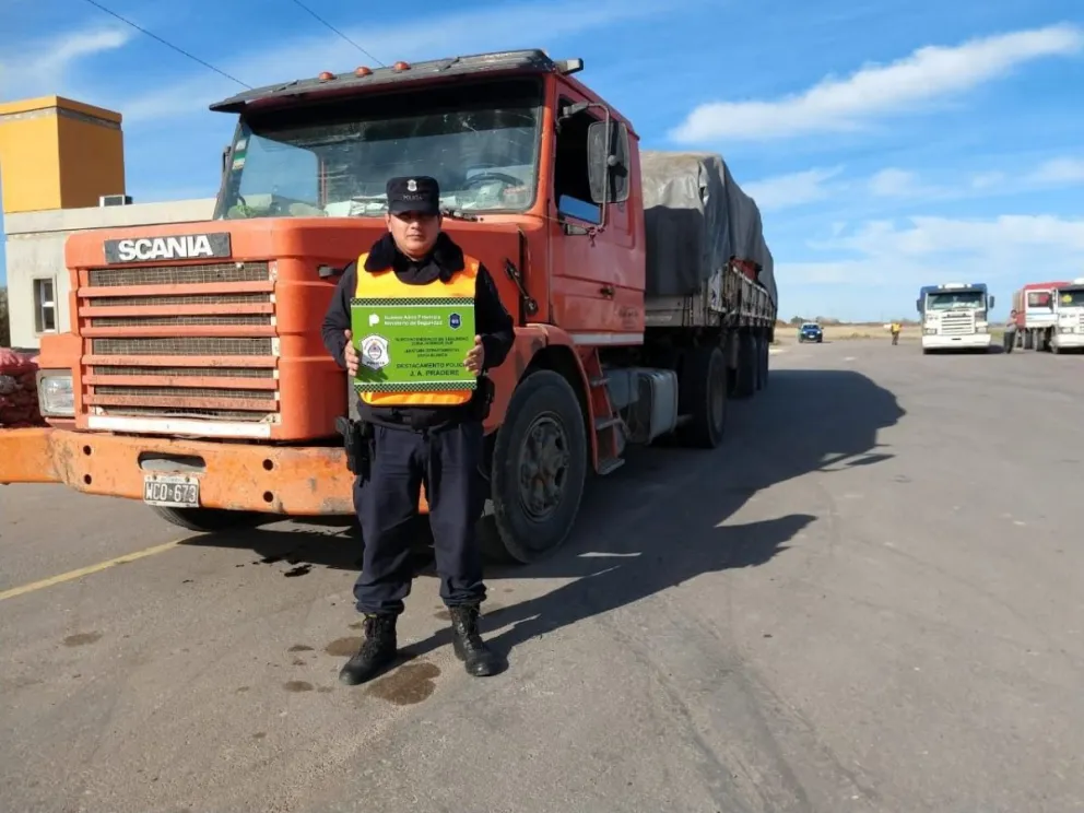 Camión secuestrado por falta de documentación
