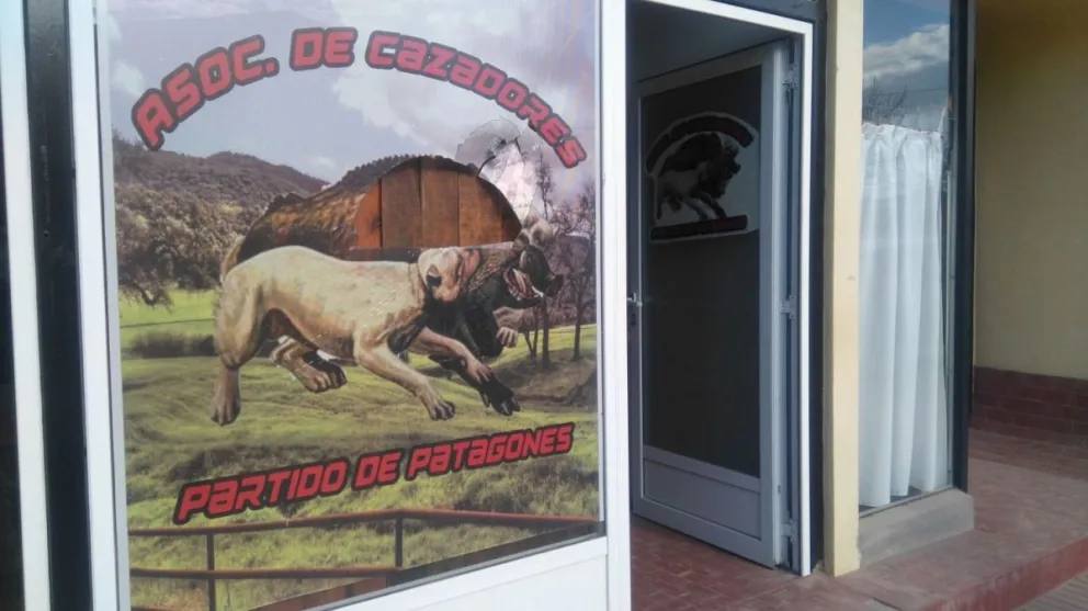 Atentaron contra la sede de cazadores de jabalí