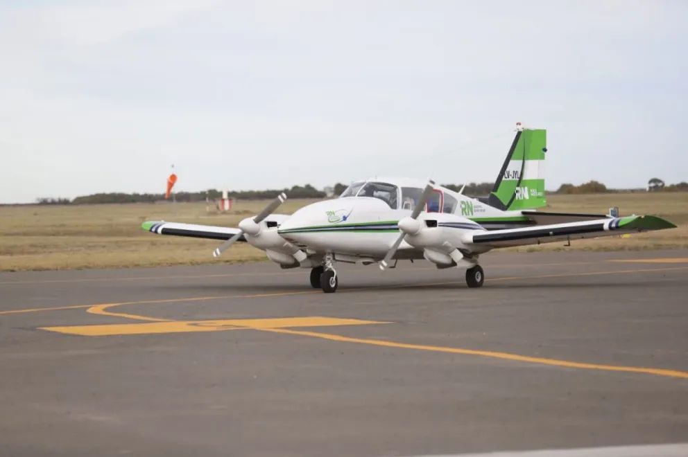 Para Pesatti el avión sanitario es “un símbolo de este gobierno”