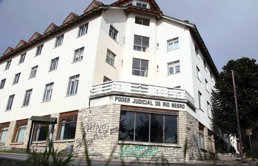 Denunció que su padre la violó, luego retiró la acusación pero la Justicia siguió el caso