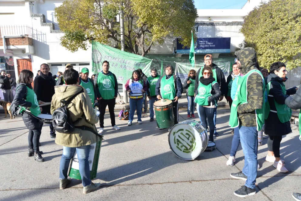 Manifestaciones por el paro en Viedma