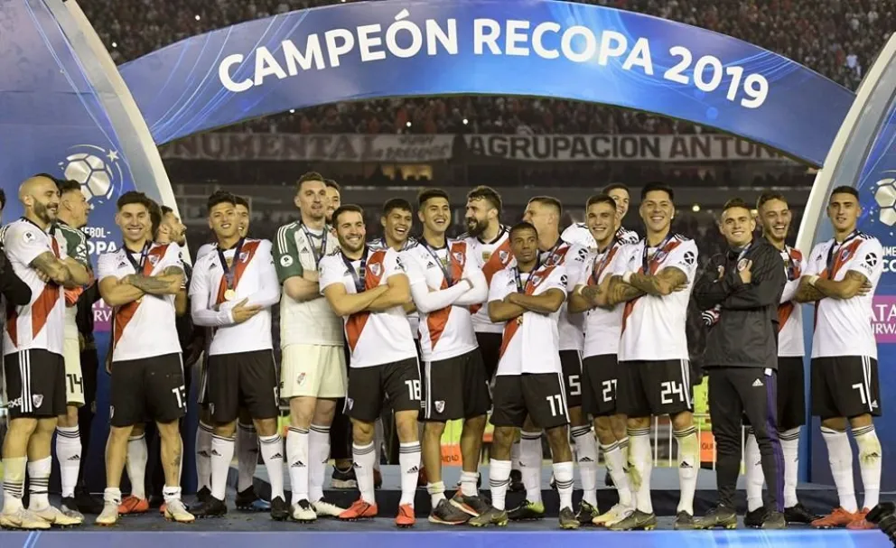 Fotos del River Recampeón