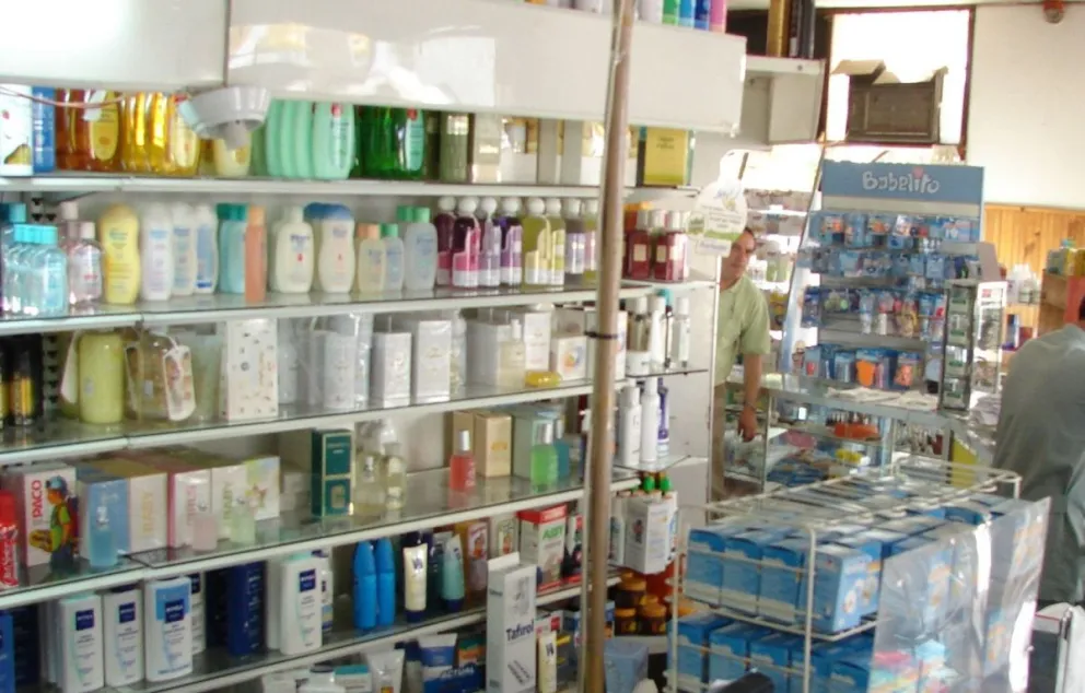 Farmacias, continúa el corte de servicio con el Ipross