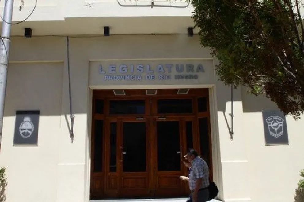 Mañana tensa en la Legislatura