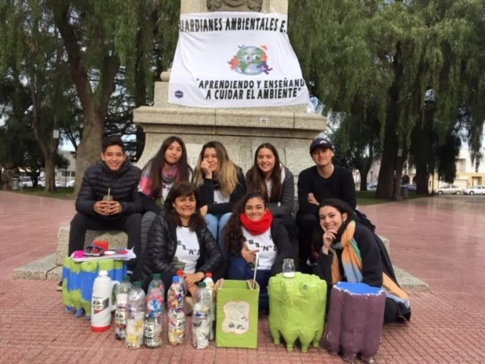 Ladrillos Ecológicos: reciclá con los Guardianes Ambientales