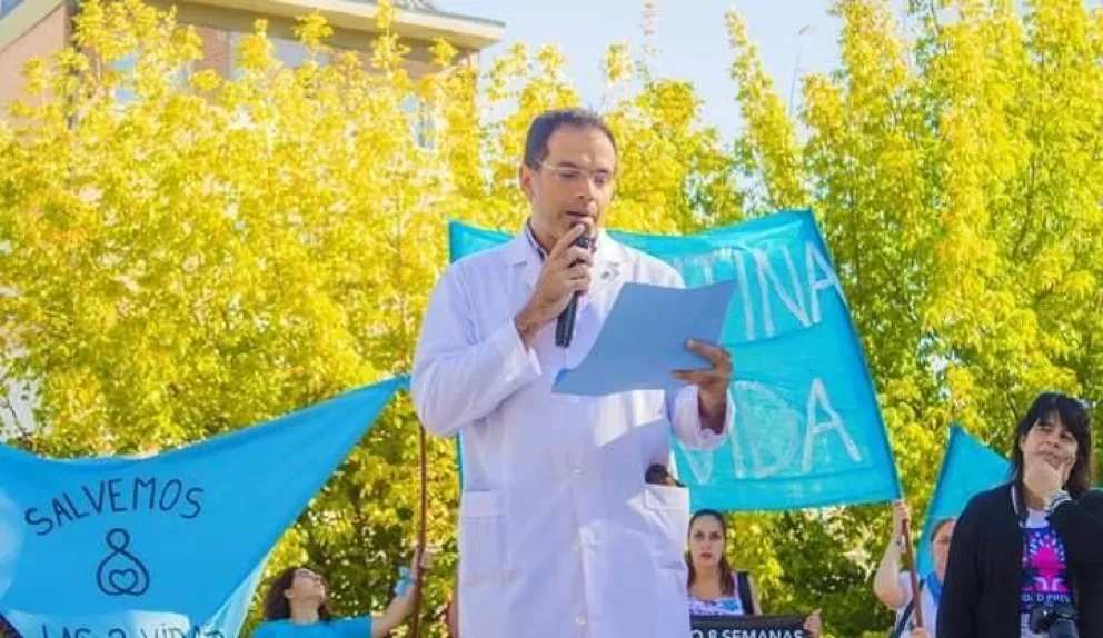 Realizarán una marcha por el ginecólogo que se negó a hacer un aborto