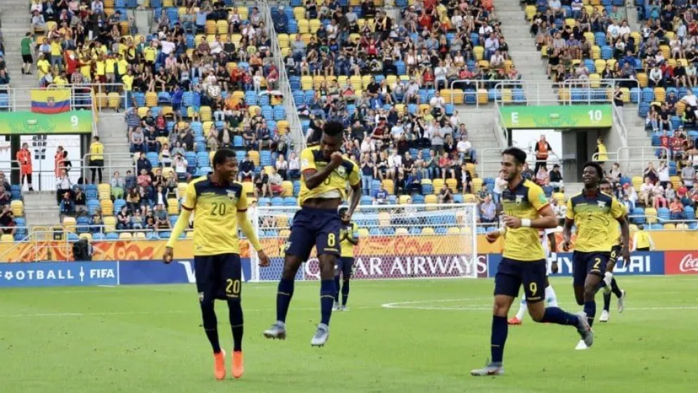 Ecuador derrotó a Estados Unidos y se metió en semifinales