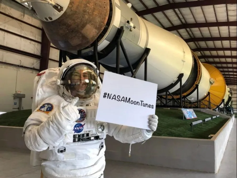 Convertite en DJ de la NASA para el viaje a la luna del  2024