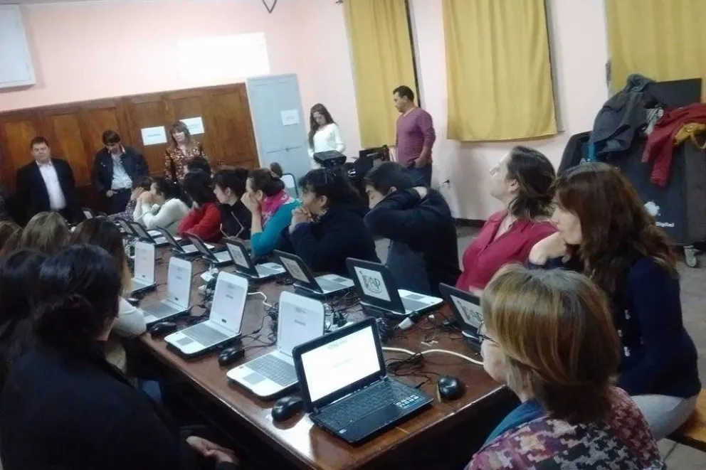 Alcalde valoró la jerarquización de los agentes públicos