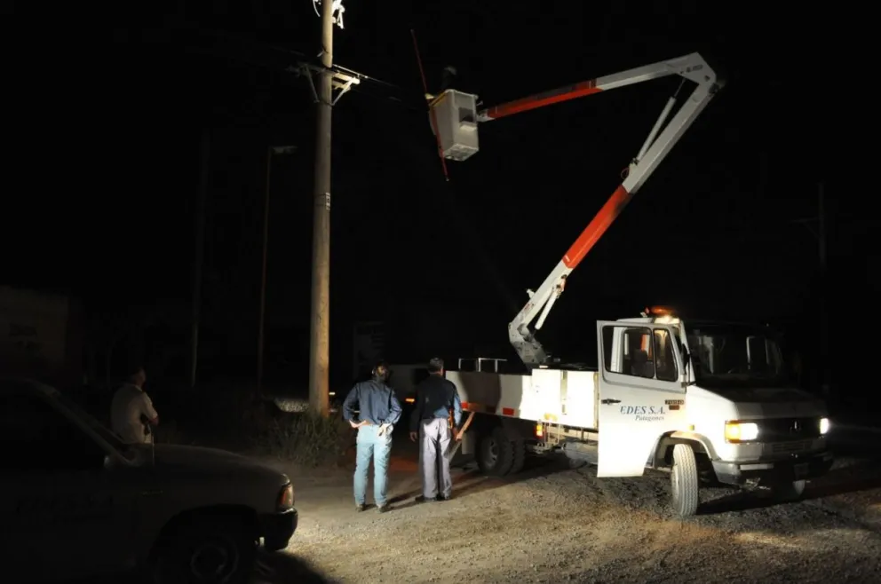 Patagones sigue sin servicio de energía eléctrica