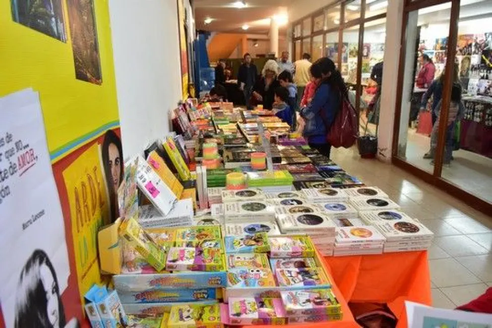 Convocan a escritores para la Feria del Libro de Viedma