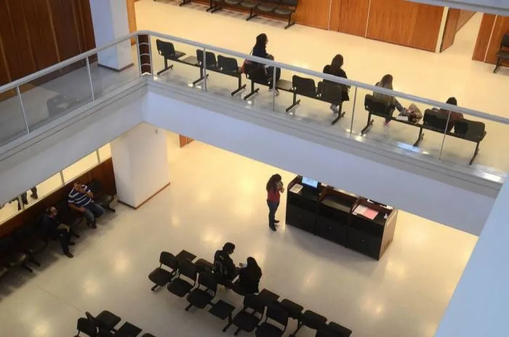 Familiares de alumnas se presentarán como querellantes