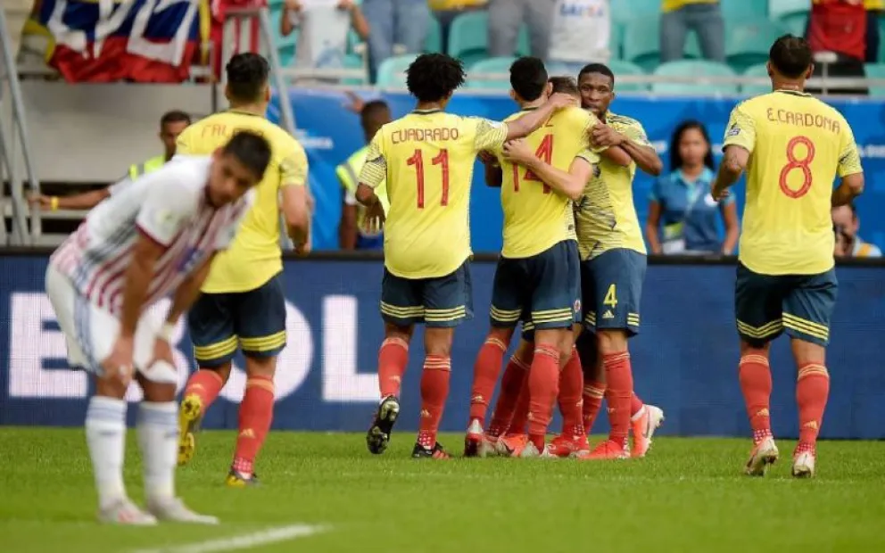 Colombia derrotó a Paraguay, que ahora depende de otro resultado