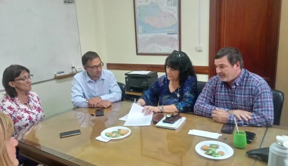 Este miércoles los docentes pedirán adelantamiento del aguinaldo