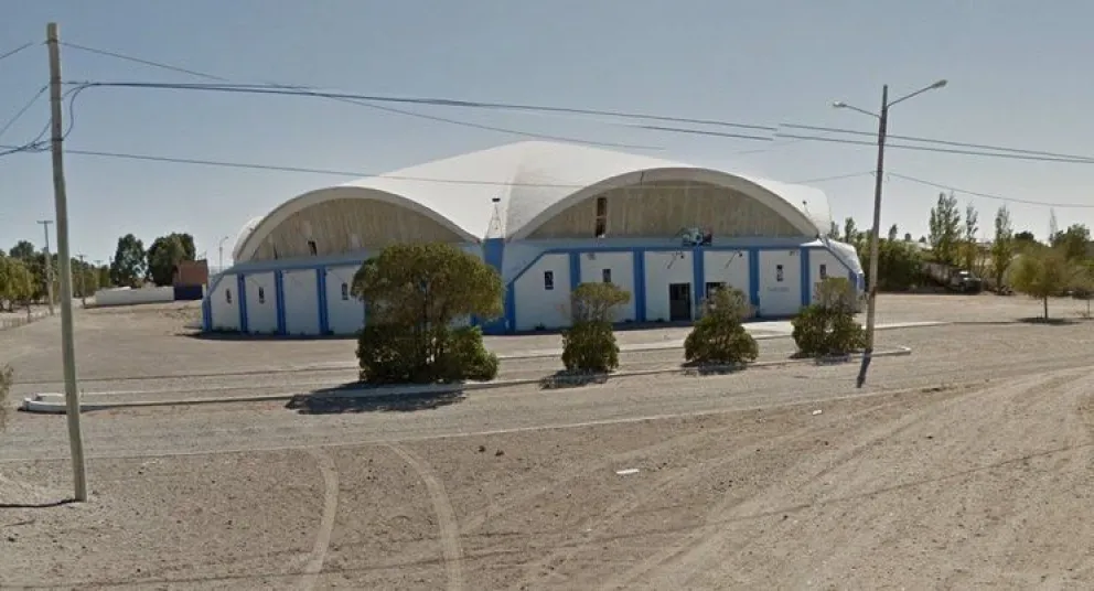 Un joven grutense está internado por un accidente en el Polideportivo