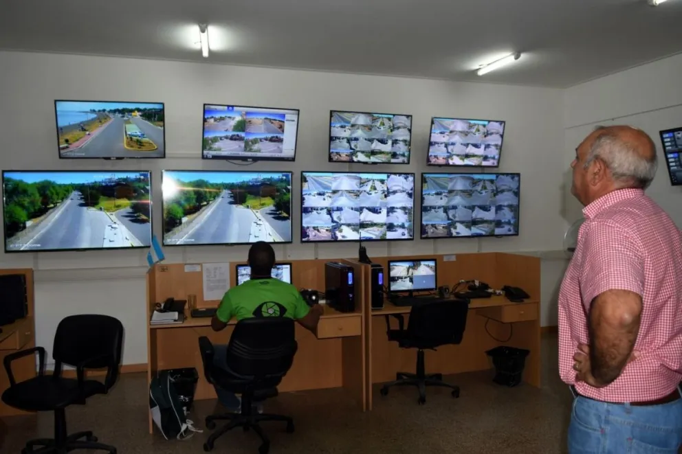 Centro de Monitoreo de Patagones instaló su cámara 100