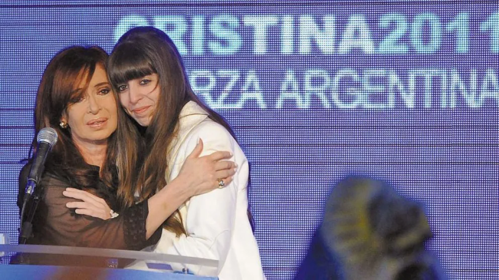 Cristina Kirchner viajará a Cuba por la salud de su hija y faltará  al juicio de Vialidad