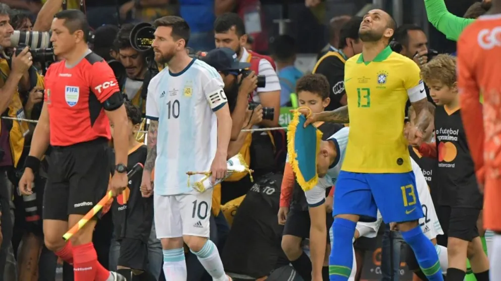 Fotos del clásico entre Brasil-Argentina