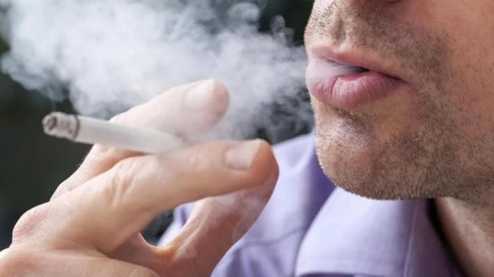 Fumar perjudica tanto a los ojos como a los pulmones