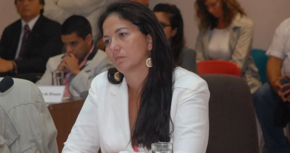La candidata Rousiot, con la fecha para votar, fijó los primeros compromisos  