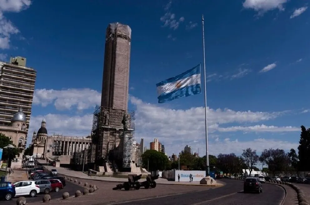 Decretan tres días de duelo por la muerte de De la Rúa
