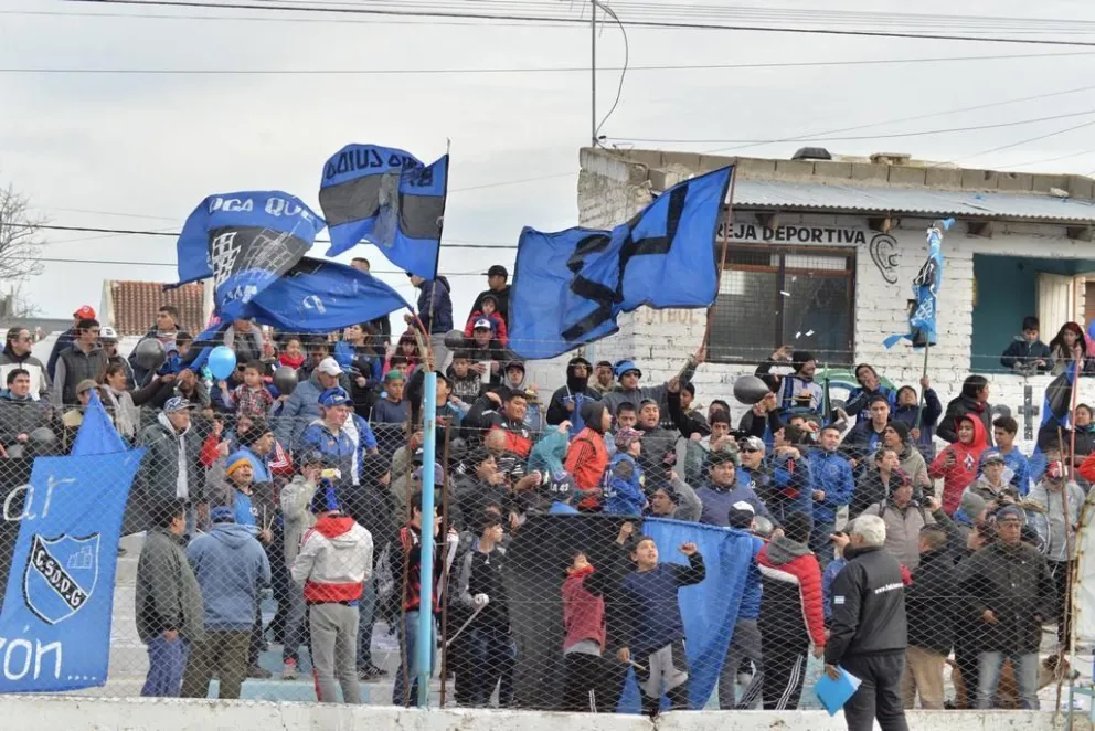 Defensores del Guido campeón de la liga barrial Viedmense