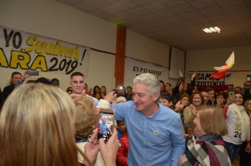 Con un gran acto, Zara lanzó su campaña hacia la reelección
