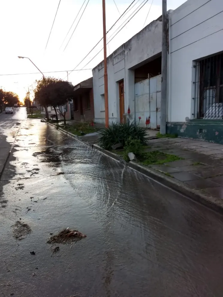 Problemas con las cloacas en la calle España