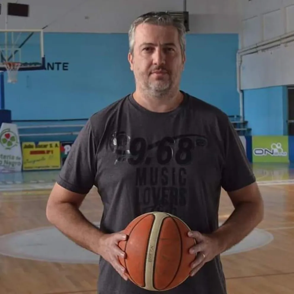 Yañez habló del título en U19, el Federal y el básquet local