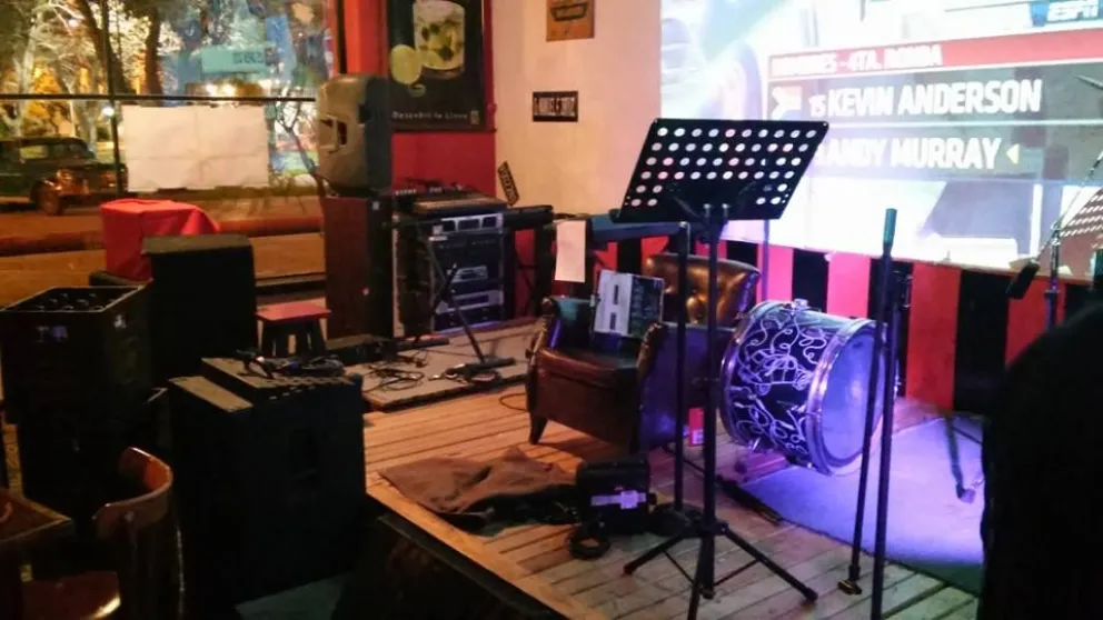 Robaron un bolso en pleno ensayo de una banda