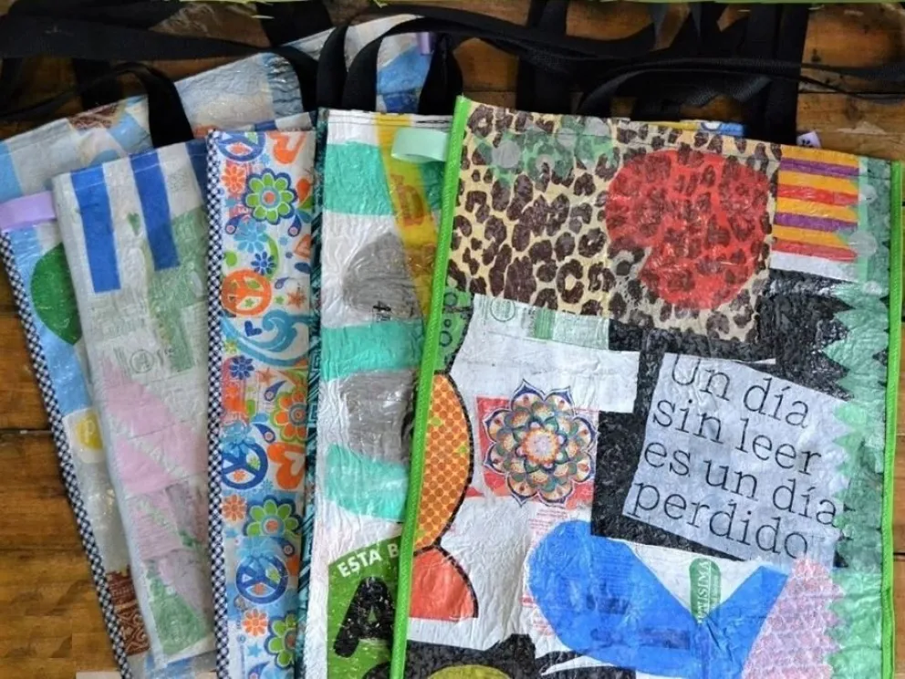 Primera producción de EcoBolsas cooperativistas en Viedma