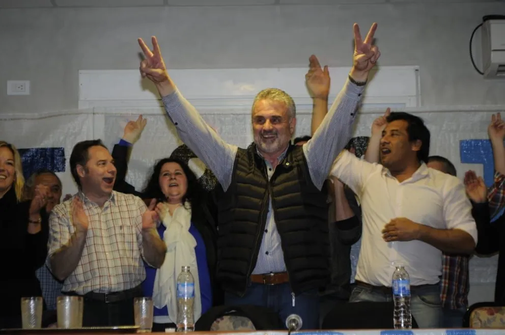 Curetti presentó su lista en Villalonga