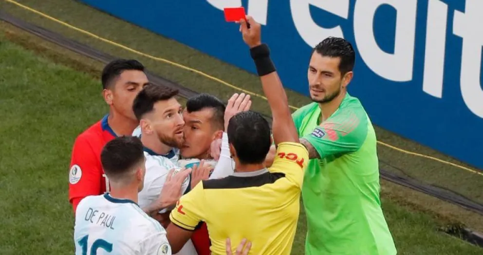 Una fecha de suspensión y multa económica para Messi