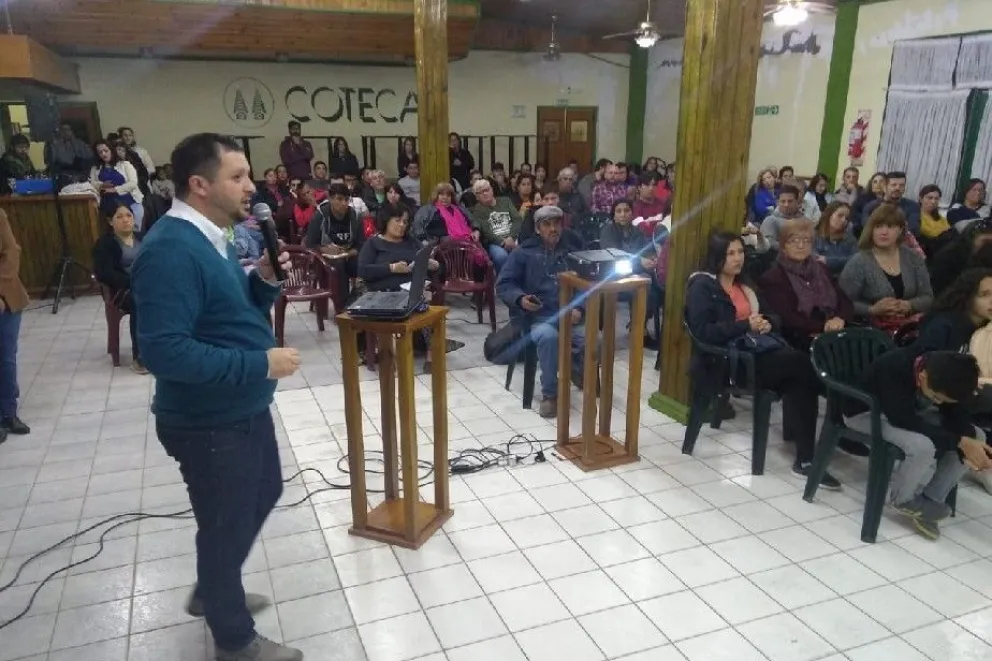 La Provincia promocionó sus líneas de financiamiento en Catriel