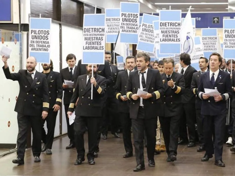 Sigue el conflicto con aeronáuticos debido a la crisis del sector