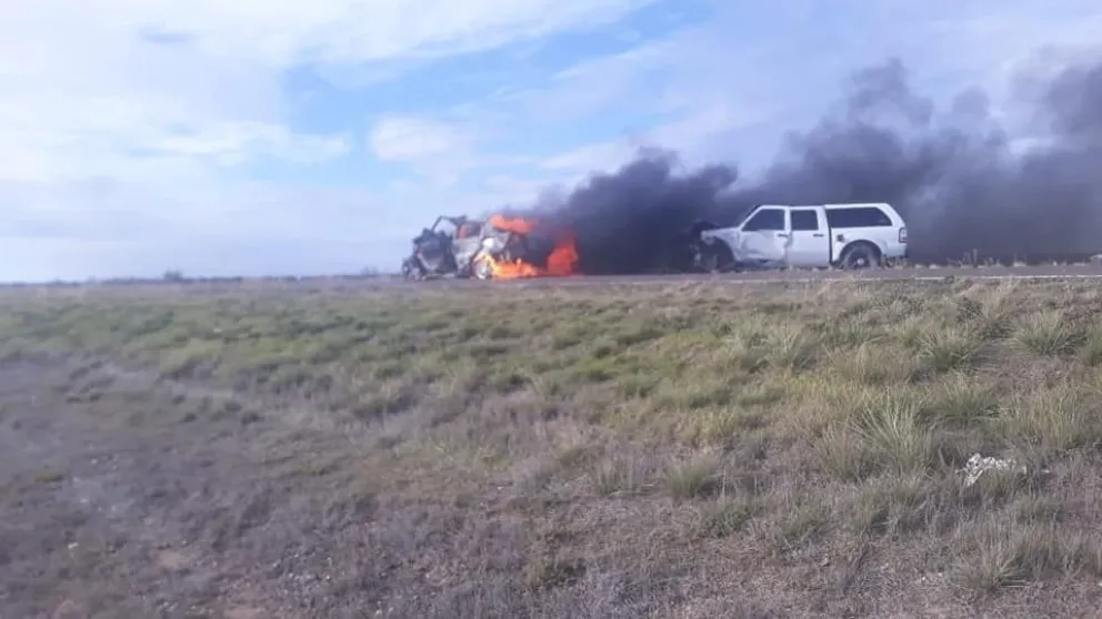 Choque frontal e incendio en la ruta nacional 3