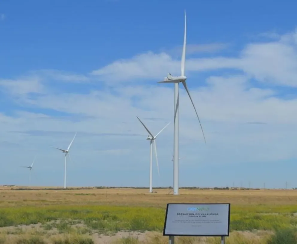 Parques eólicos y reconversión de luminarias en Patagones