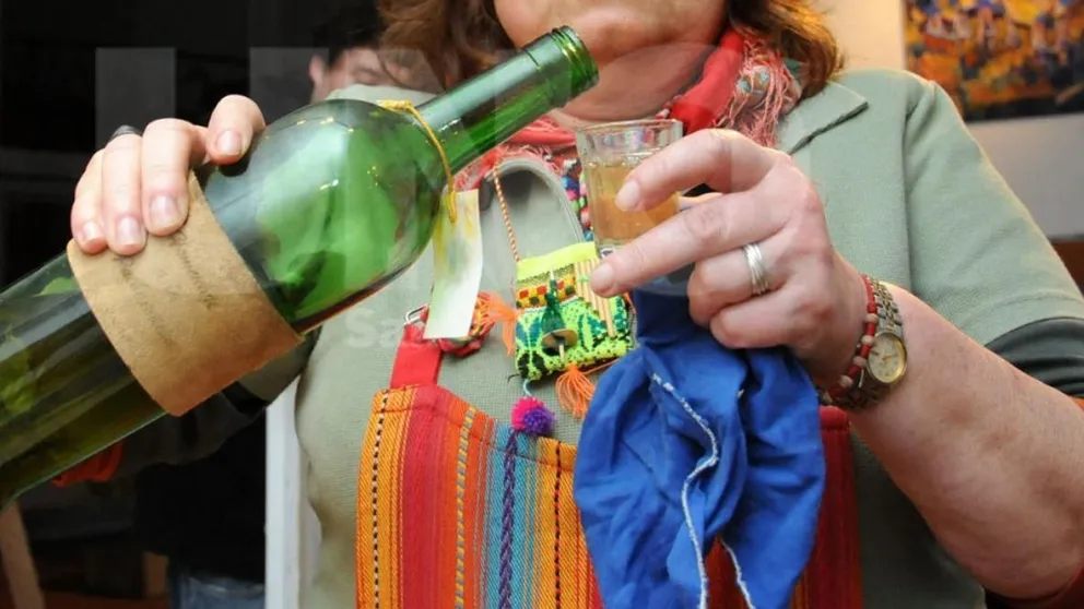 ¿Por qué se toma caña con ruda el 1º de agosto?