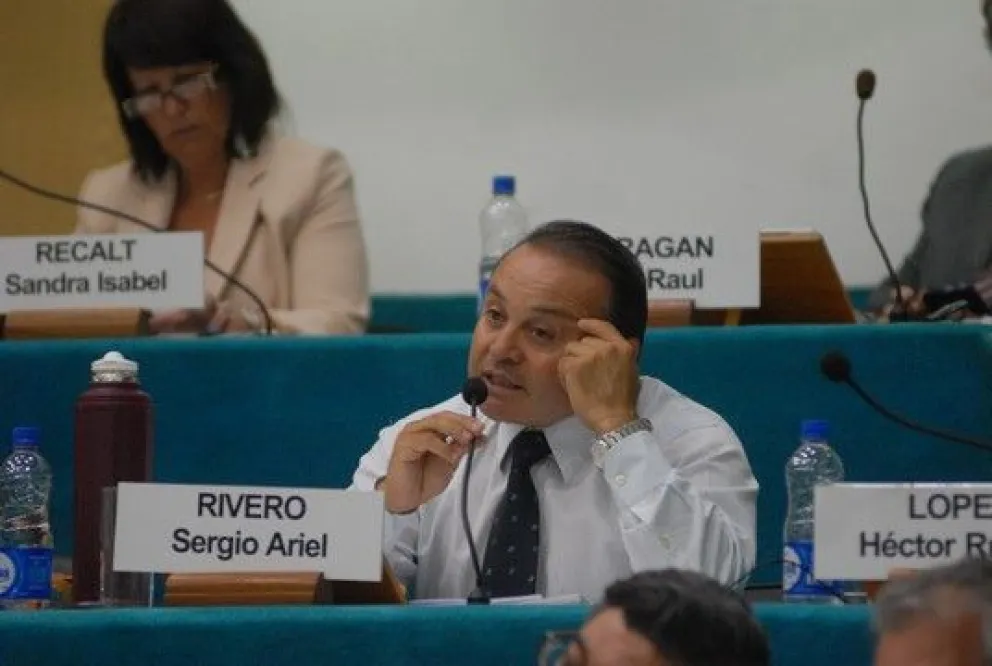 El legislador Ariel Rivero tiene nuevo bloque