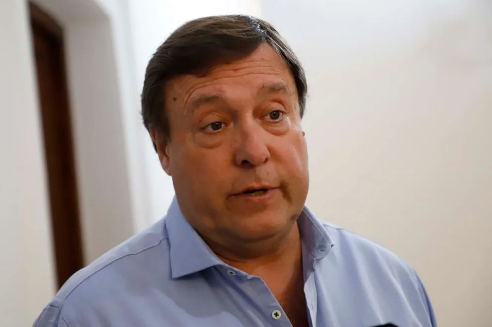 “No tenemos acuerdos con partidos nacionales”