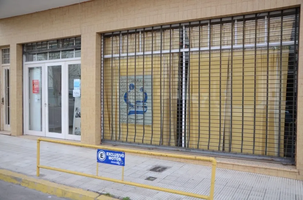 Denuncian que hay ratas en aulas del ISFD Nº 25