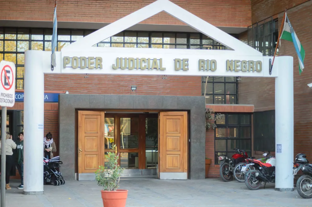 Amplían la prisión preventiva para el ex comisario acusado de abuso