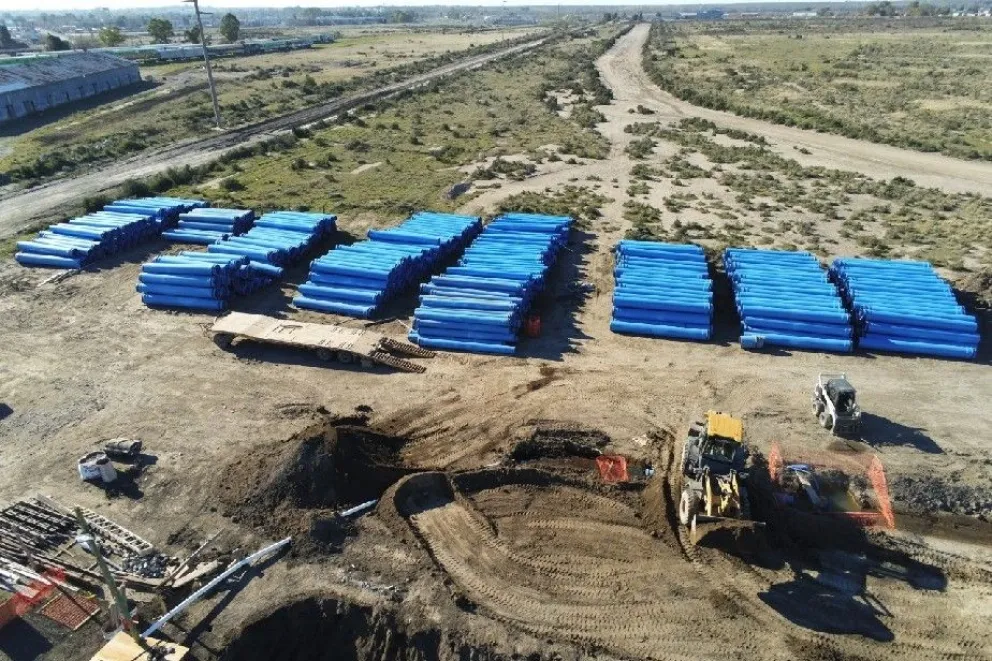 Avanzan los trabajos para la nueva planta cloacal