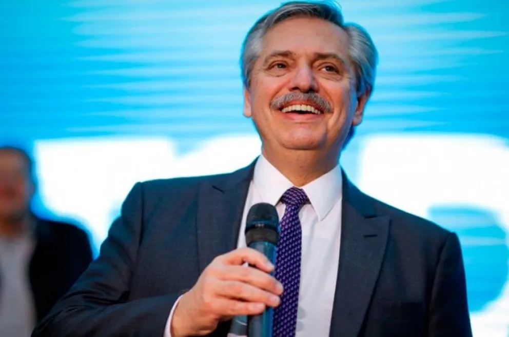 Alberto Fernández le gana a Mauricio Macri por casi 15 puntos