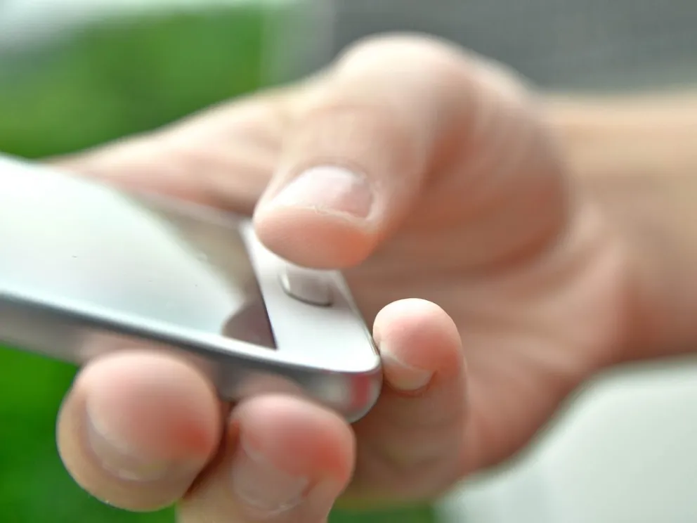 Huella digital para bloquear WhatsApp